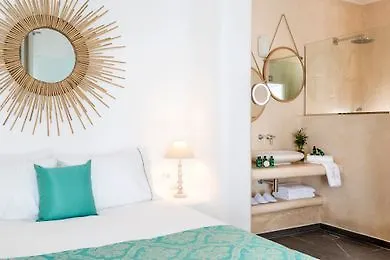 Colours Of Mykonos Luxury Residences & Suites Pszarú 4*,