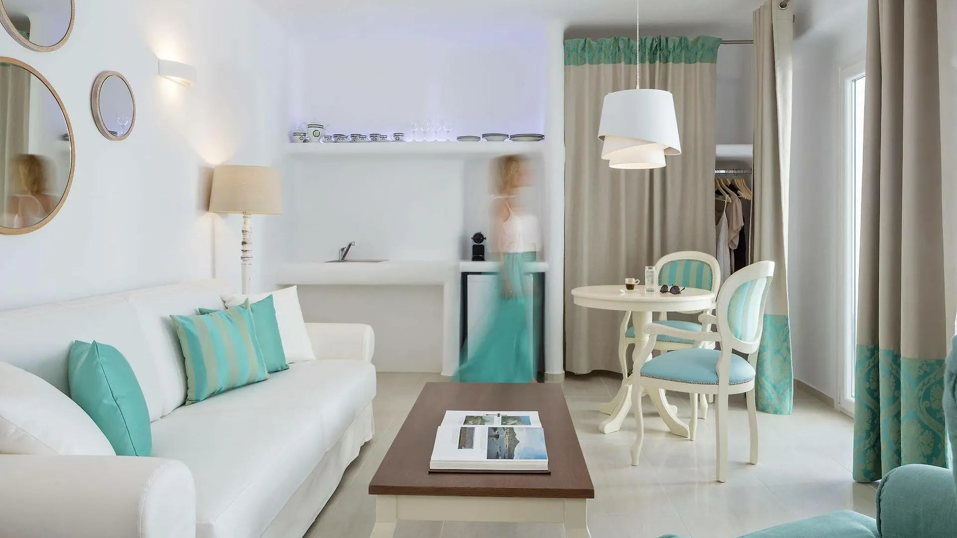 Colours Of Mykonos Luxury Residences & Suites Pszarú